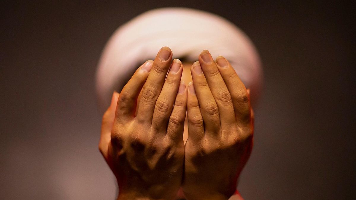 Kapan Waktu yang Cocok Membaca Ayat Seribu Dinar? Amalkan di Waktu Mustajab Agar Rezeki Lancar 