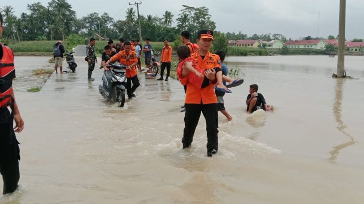 Inondations dans 3 sous-districts de Lampung Sud atteignent 1 mètre, 177 maisons touchées
