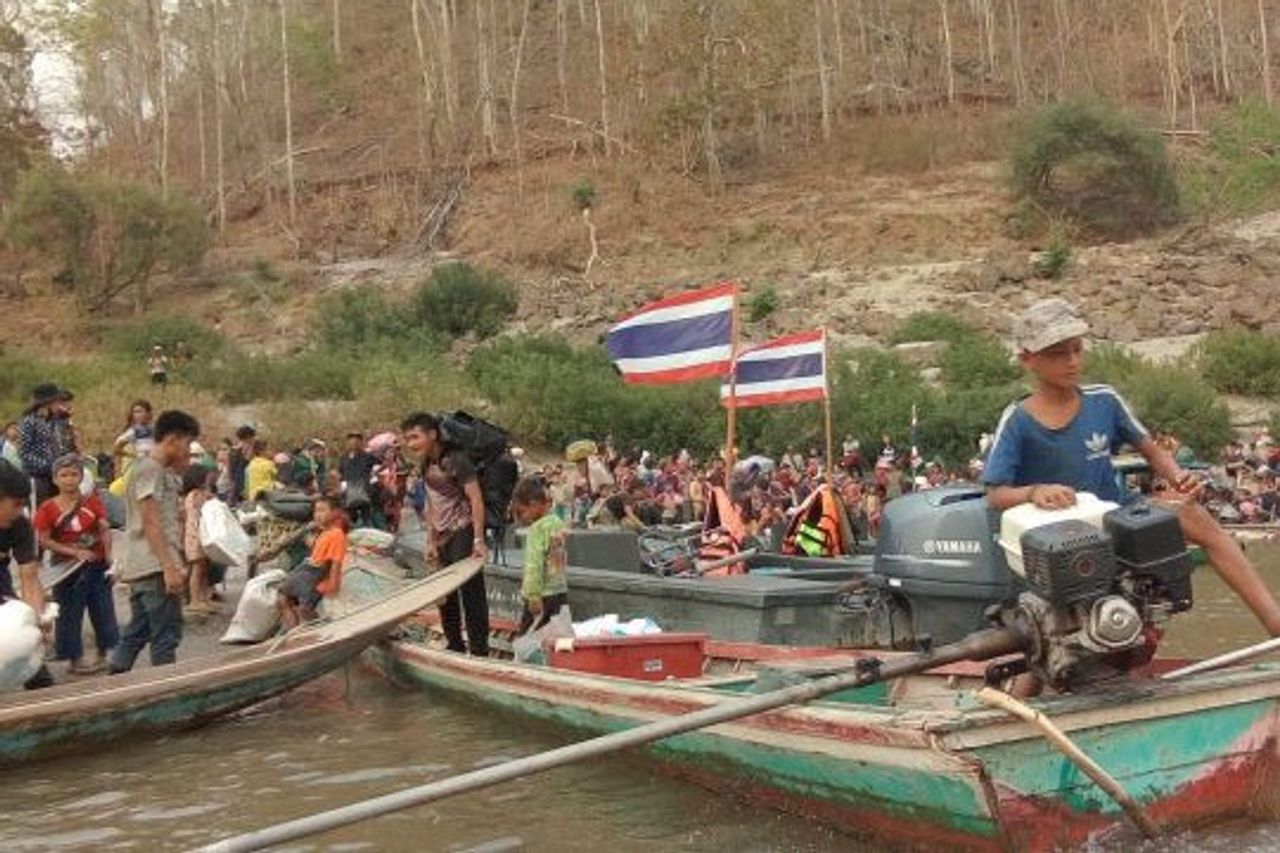 タイ首相の国境で立ち往生した数千人のミャンマー難民 我々は地域を設立した