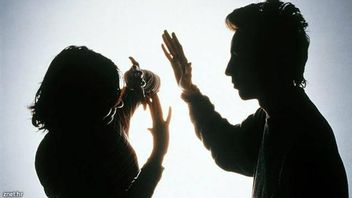 Grand-mère battue après avoir interdit des mines illégales, le DPR: enquêtez, ne faites pas de bêtises!