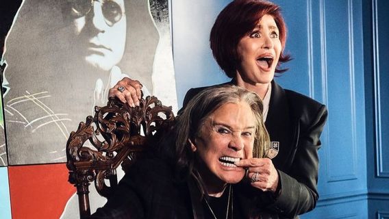 Sharon Osbourne Kesal Nikki Sixx Tak Percaya Kisah Ozzy Mendengus Semut