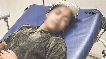 巴杜伊出生的少年在Jalan Pramuka Jaktim上出售蜂蜜时被黑客入侵