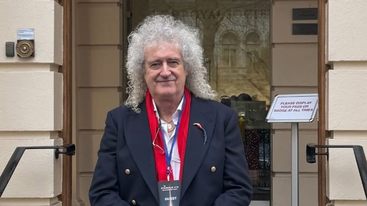Brian May Perdengarkan Lagu Natal Rahasia Queen yang Tersimpan Selama Lima Dekade