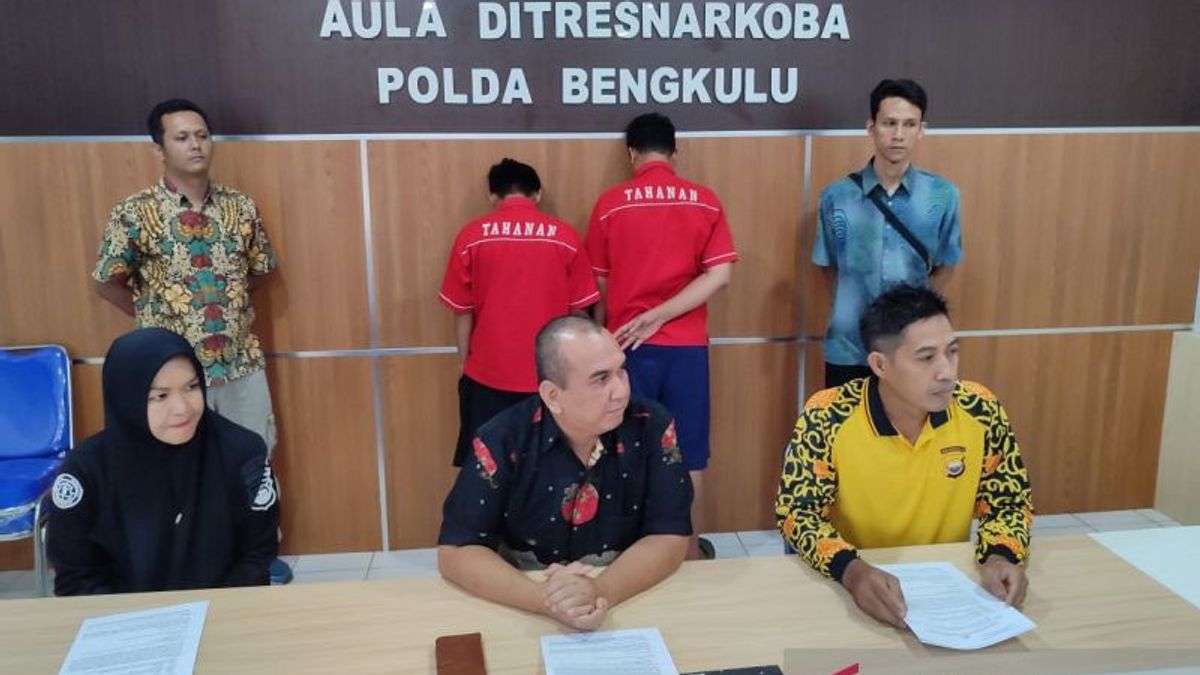 2 récidivistes arrêtés par la police de Bengkulu lors des transactions de drogue dans la zone de localisation