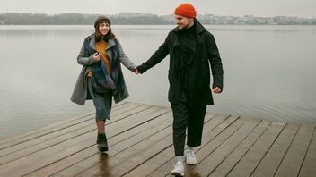 9 Signs That Casual Relations Are Increasing To Be More Serious