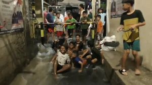 Akibat Pipa Pam Jaya Bocor, Rumah Warga Petamburan Digenangi Air