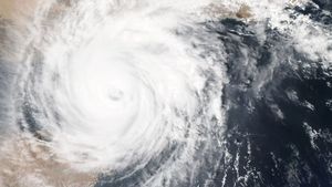 Topan Ragasa Kian Dekat, China Evakuasi 400.000 Orang di Shenzhen