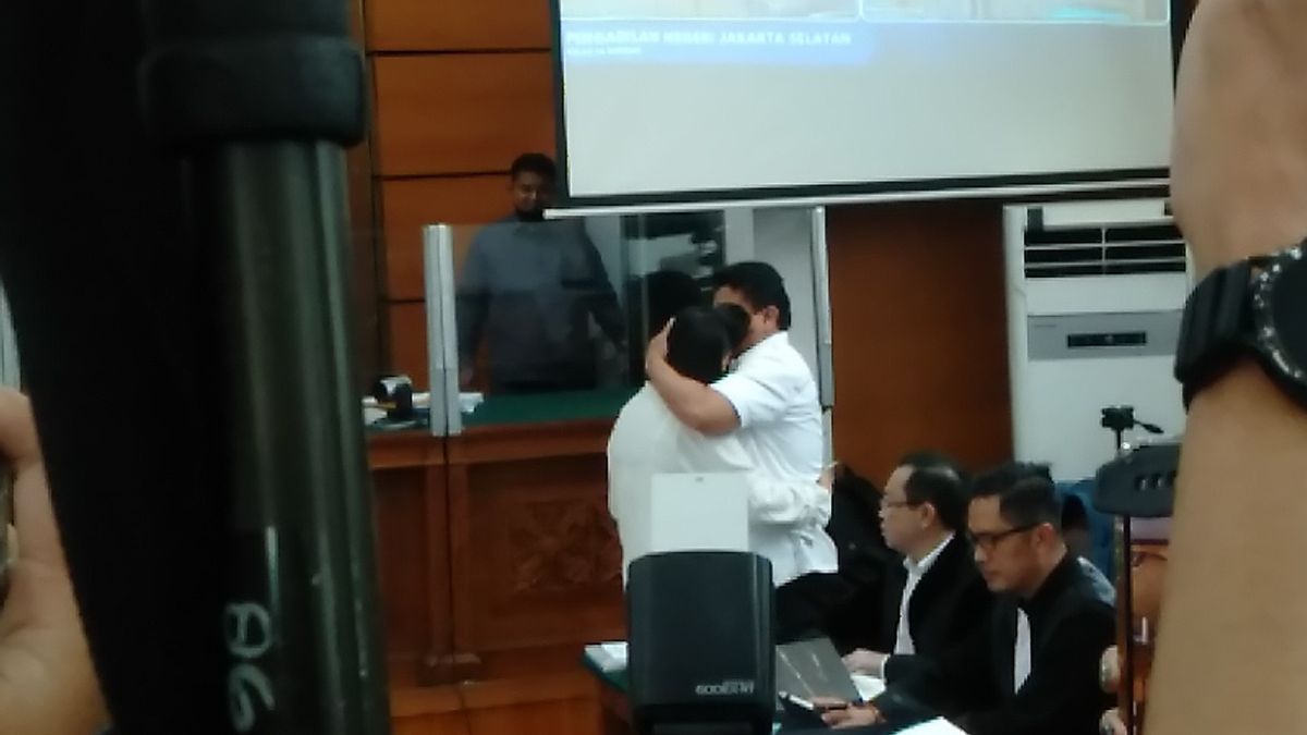 Berba Putih, Ferdy Sambo Kembali Kening Putri Candrawati During The Trial Of Brigadier J's Case