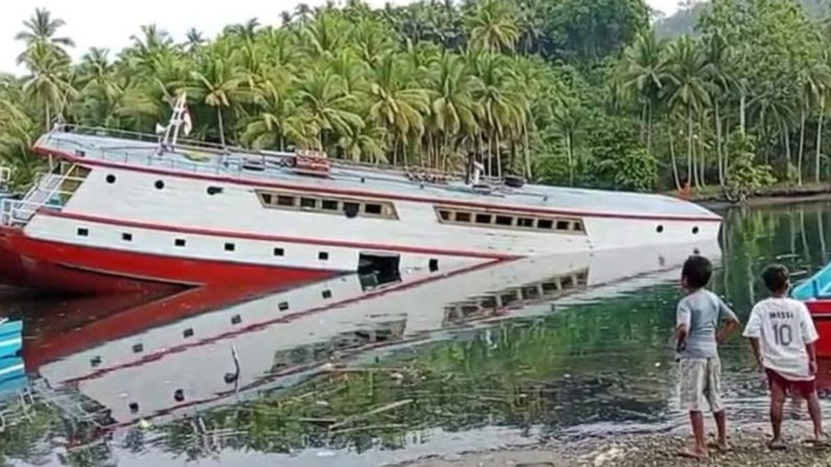 Kapal Karam di Halmahera Selatan Akibat Kelalaian Nahkoda, 30 Penumpang Berhasil Dievakuasi