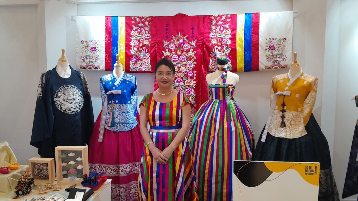 The Call To Try The Original Hanbok Of Korea In Jakarta
