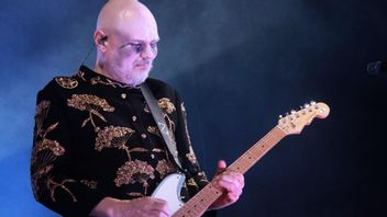 Billy Corgan: When Kurt Cobain Dies, I Cry For Losing My Greatest Opponent
