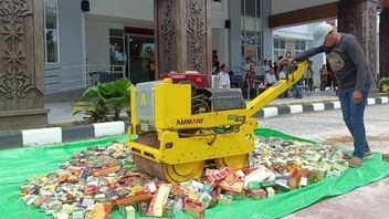 Kejari Pontianak Musnahkan Barbuk 106 Perkara, dari Jamu hingga Obat Tanpa Izin