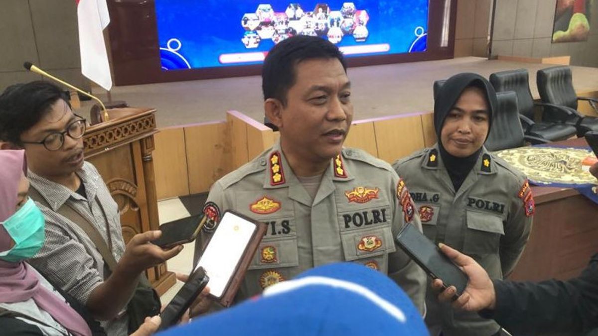 West Sumatra Police Reveal Alleged Illegal Logging In Solok