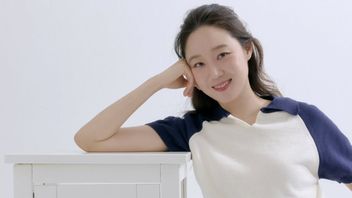 Rating Rendah, Gong Hyo Jin Buka Suara Bela Drama “<i>When The Stars Gossip</i>”