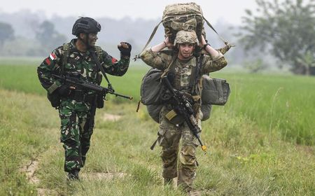 Strategi Indonesia Bergerak di Antara Amerika Serikat dan China: Menyikapi Kunjungan Nancy Pelosi ke Taiwan