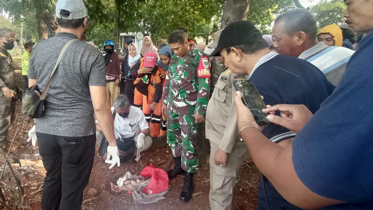 Jasad Bayi Usia 1 Hari Ditemukan Terbungkus Tas Merah di Jalur Sepeda Duren Sawit