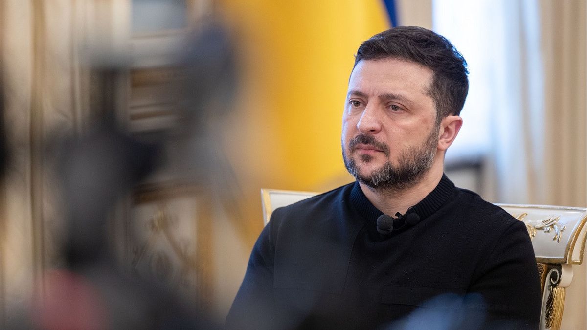 Zelensky Claims Ukraine Launched Large-Scale Long-Range Attack on Moscow Region of Russia