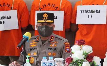 Empat Polisi Jaringan Irjen Teddy Minahasa Jadi Tersangka, Ditahan di Rutan Polda Metro Jaya