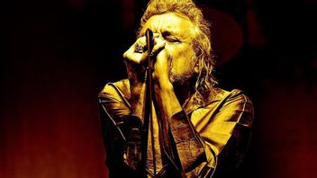 Kalau Bukan karena Uang 6 Digit, Robert Plant Ogah Nyanyi <i>Stairway To Heaven</i> Lagi