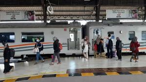 Train Station Guarded By K9 Dogs During The 2024 Christmas Holiday, KAI Gives An Explanation