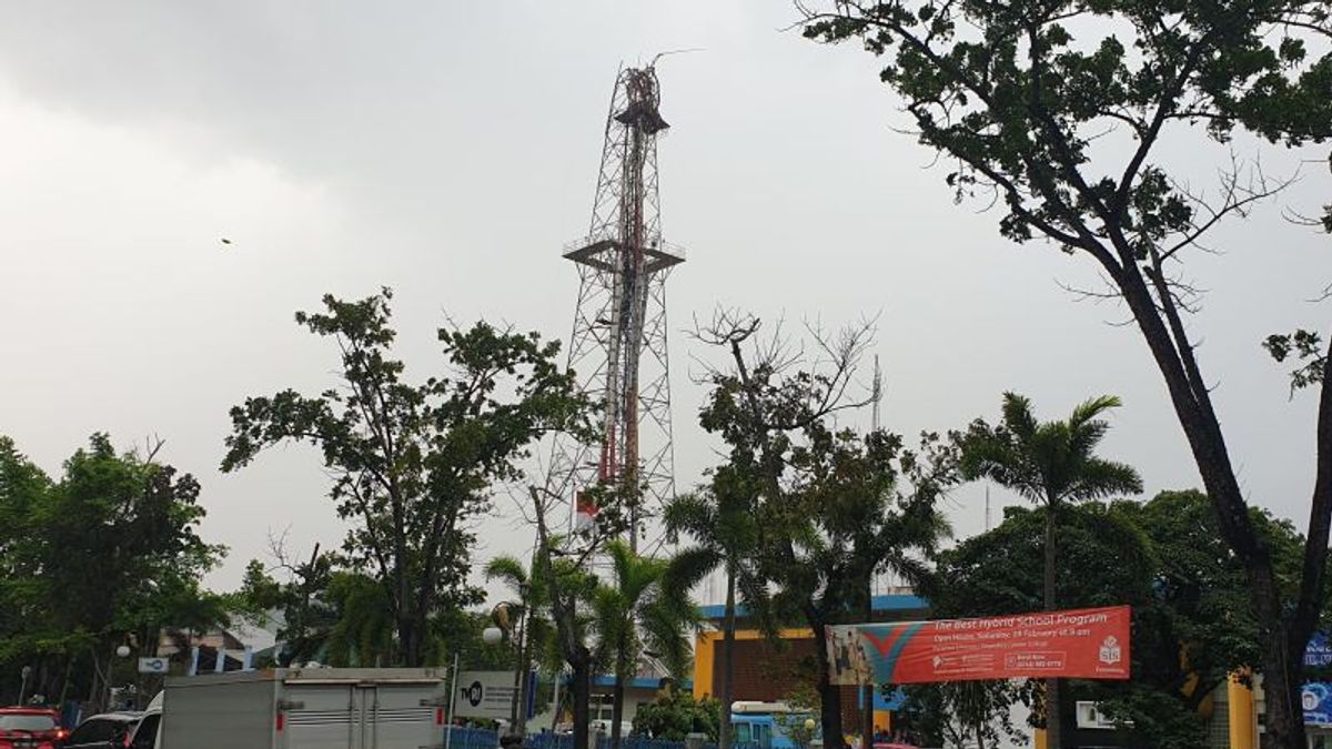 Menara Antena TVRI Palembang Patah Akibat Terjangan Angin Kencang, Suara Terdengar Keras