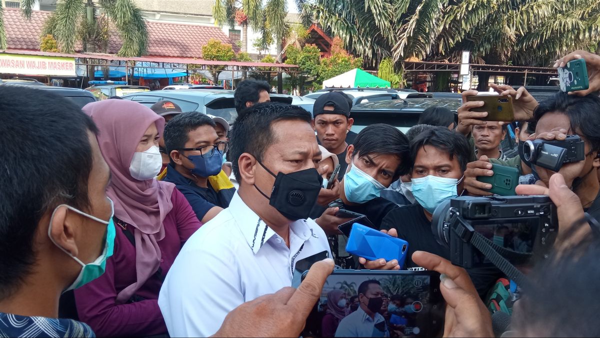 Armed Robbers Raid A Gold Shop At Simpang Limun Medan, Police Find 3 Bullet Casings