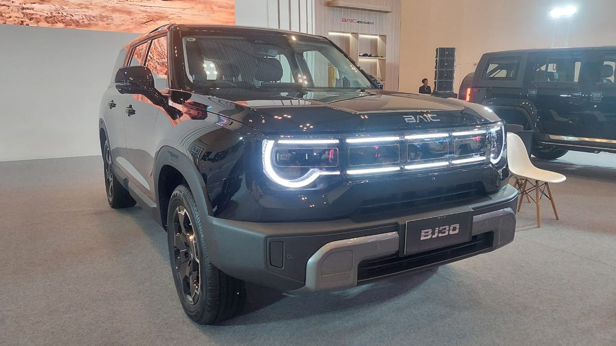 BAIC BJ30 Hybrid FWD 4x2 正式在 2025 GJAW 上亮相，价格为 400 万卢比