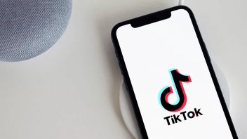 Senator AS Pertanyakan Kebijakan TikTok yang Masih Izinkan Konten dari Pemerintah Rusia Membanjiri Aplikasinya