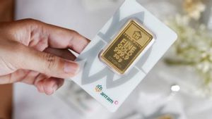 Harga Emas Antam Hari Ini Stabil di Rp1.932.000 per Gram