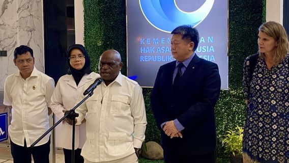  Minta UNHCR Bantu WNI di Luar Negeri, Menteri HAM: Baik Pekerja Migran atau Pengungsi