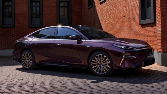 Geely Starshine 8 अब LiDAR और 1,725 किमी तक की सीमा है