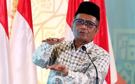 Cerita Mahfud MD Diomeli Jokowi Saat Satu Pesawat, hingga Ungkap Sarang Korupsi di Bea Cukai dan Pajak