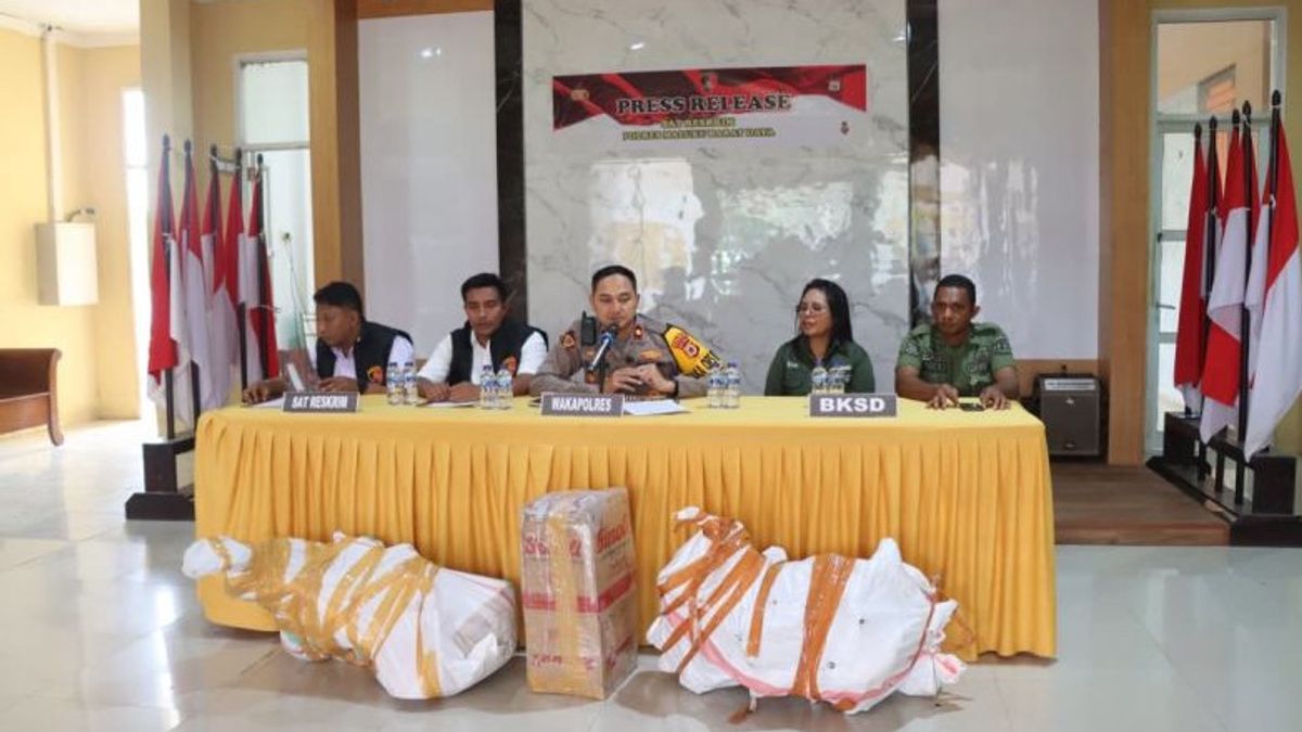 MBD Police Reveal Illegal Trade 20 Koli Kayu Santigi