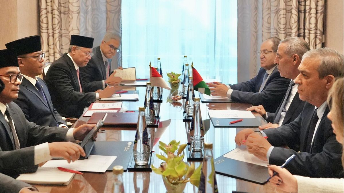 Secretary General Of PLO Appreciates Indonesia's Support For Palestine At The International Forum When Meeting Foreign Minister Sugiono