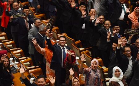 Dana Pensiun Seumur Hidup bagi Anggota DPR Usik Keadilan Publik