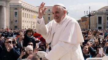 H-4 messe du pape François à GBK, 7 sacs de stationnement pour 1 510 bus préparés