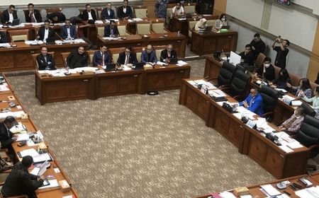 Anggota Komisi III DPR: Pergantian Firli Bahuri Tetap Lewat Mekanisme Fit and Proper Test