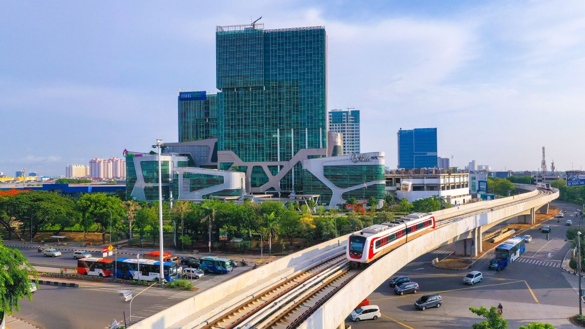 Kabar Gembira, Malam Tahun Baru LRT Jakarta Tambah Jam Operasi