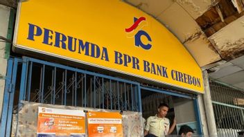BPR Bank Cirebon injecte OJK, Walkot assure que les droits des clients sont protégés