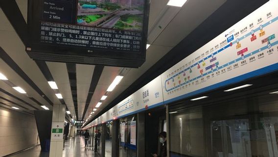 453名北京居民COVID-19检测呈阳性，40个地铁站关闭