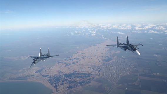 西側と対立するロシア、スホーイSu-30SM戦闘機と防空ミサイルをベラルーシに送る