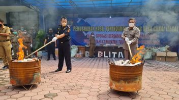 Customs And Excise Destroys 99 Thousand Illegal Cigarettes Confiscated By Burning