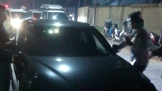 BMW Vs Motorcyclist Accident Witness In Tangerang: High School Student Can't Escape, Shocks His Friend