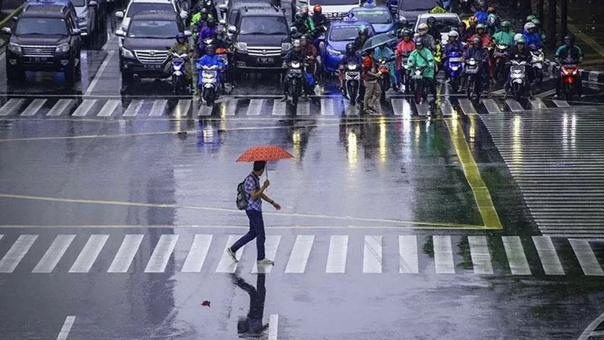 Prakiraan Cuaca Jakarta Hari Ini: Jaktim, Jaksel dan Jakbar Hujan Sore Hari