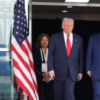 Temui Xi Jinping, Trump Kunjungi China Rabu