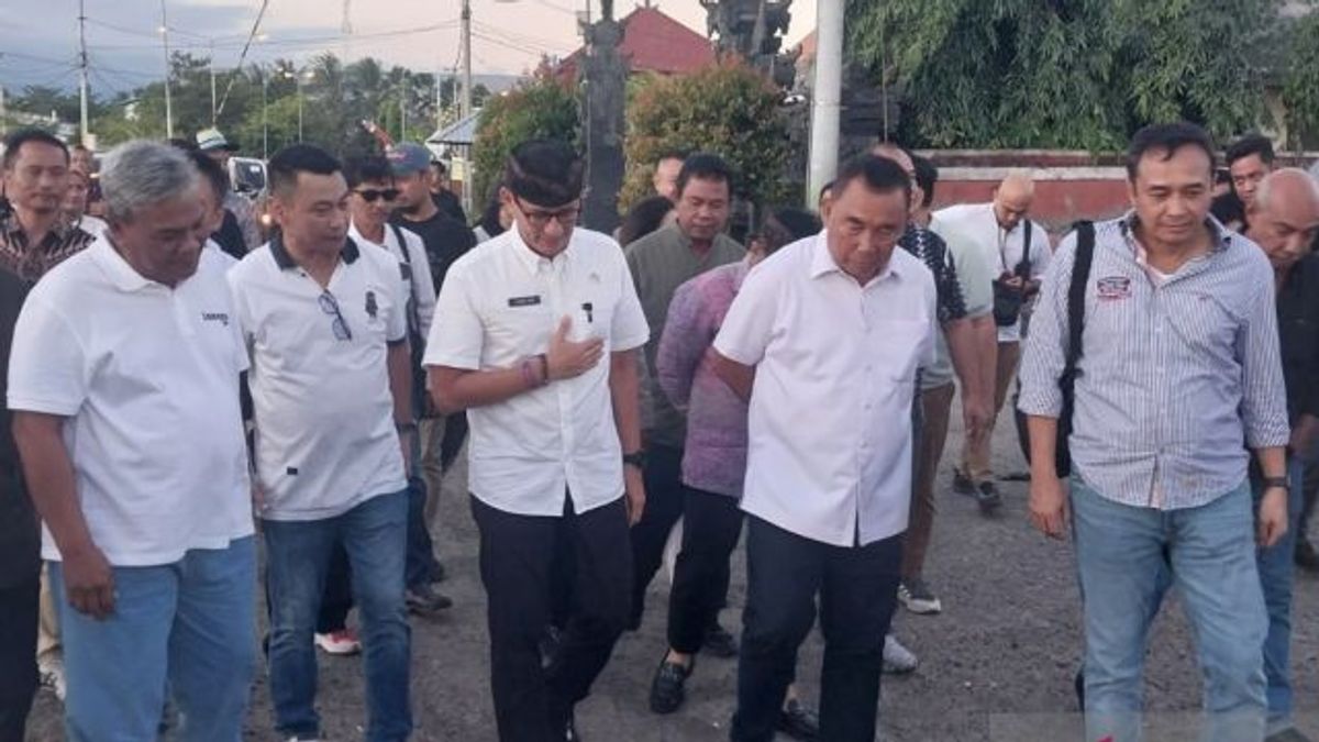 Sandiaga Uno soutient le parti d’immigration pour agir des touristes bousculades