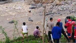 Viral Boy Trapped In Cianjur River, Police Call Survivor It Takes 2 Hours To Evacuate