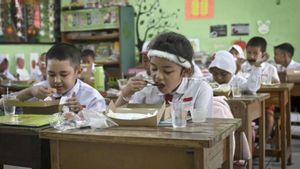 Badan Gizi: Program Makan Bergizi Gratis Jangkau 82,9 Juta Penerima dari Anak Sekolah Sampai Ibu Hamil