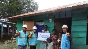 630 Keluarga Kurang Mampu di Papua dan Papua Barat Nikmati Sambungan Listrik PLN Gratis