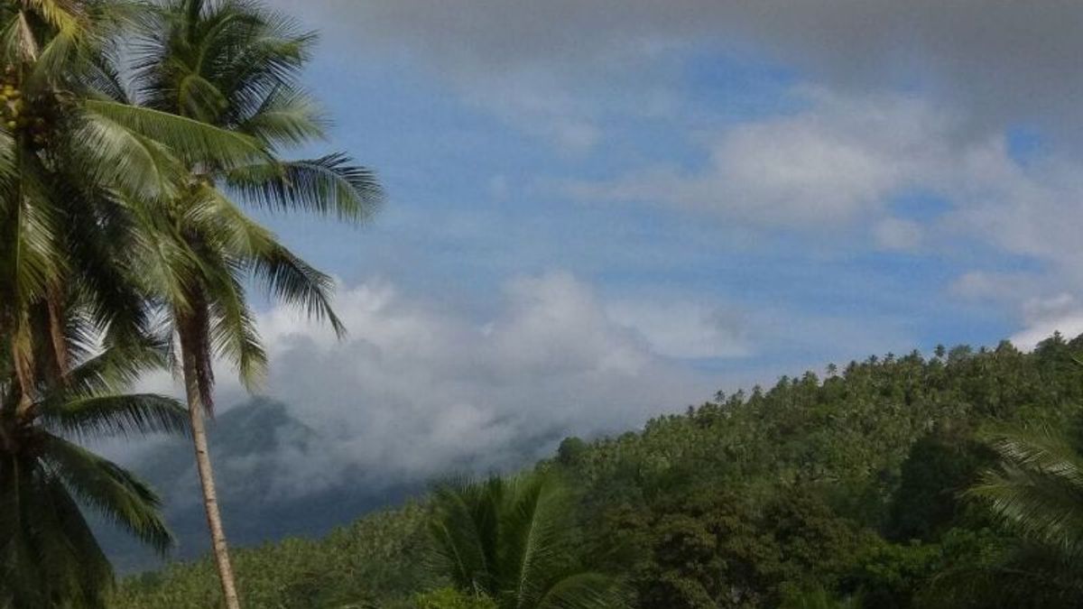 Augmentation De La Sismicité Volcanique, L’état Du Mont Awu Dans Le Nord De Sulawesi Atteint Le Niveau D’alerte